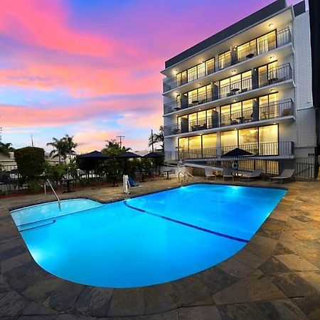 Mc Pacific Inn & Suites Торънс Екстериор снимка